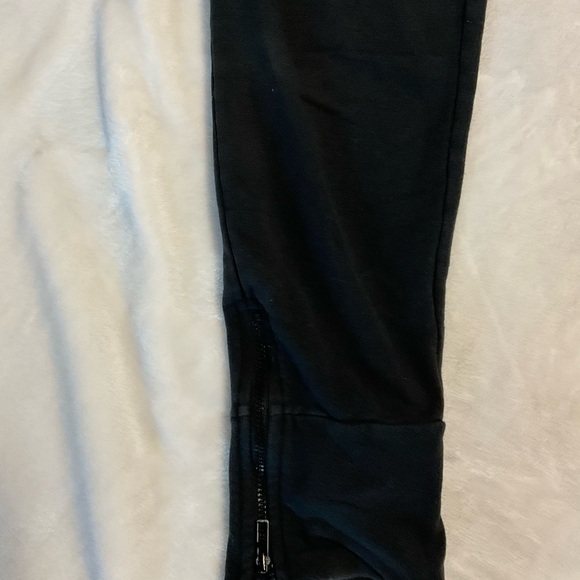 Vintage PINK Victoria Secret Black and Gold 'Eighty Six' Top and Pants S… - Picture 7 of 13